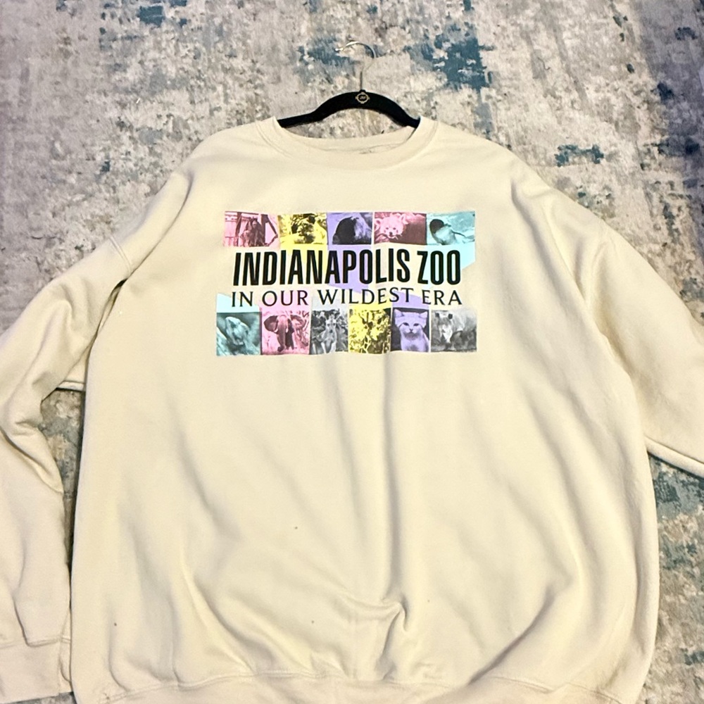 Indianapolis Zoo Cream Sweatshirt - Taylor Swift Eras Tour Inspired - 2XL